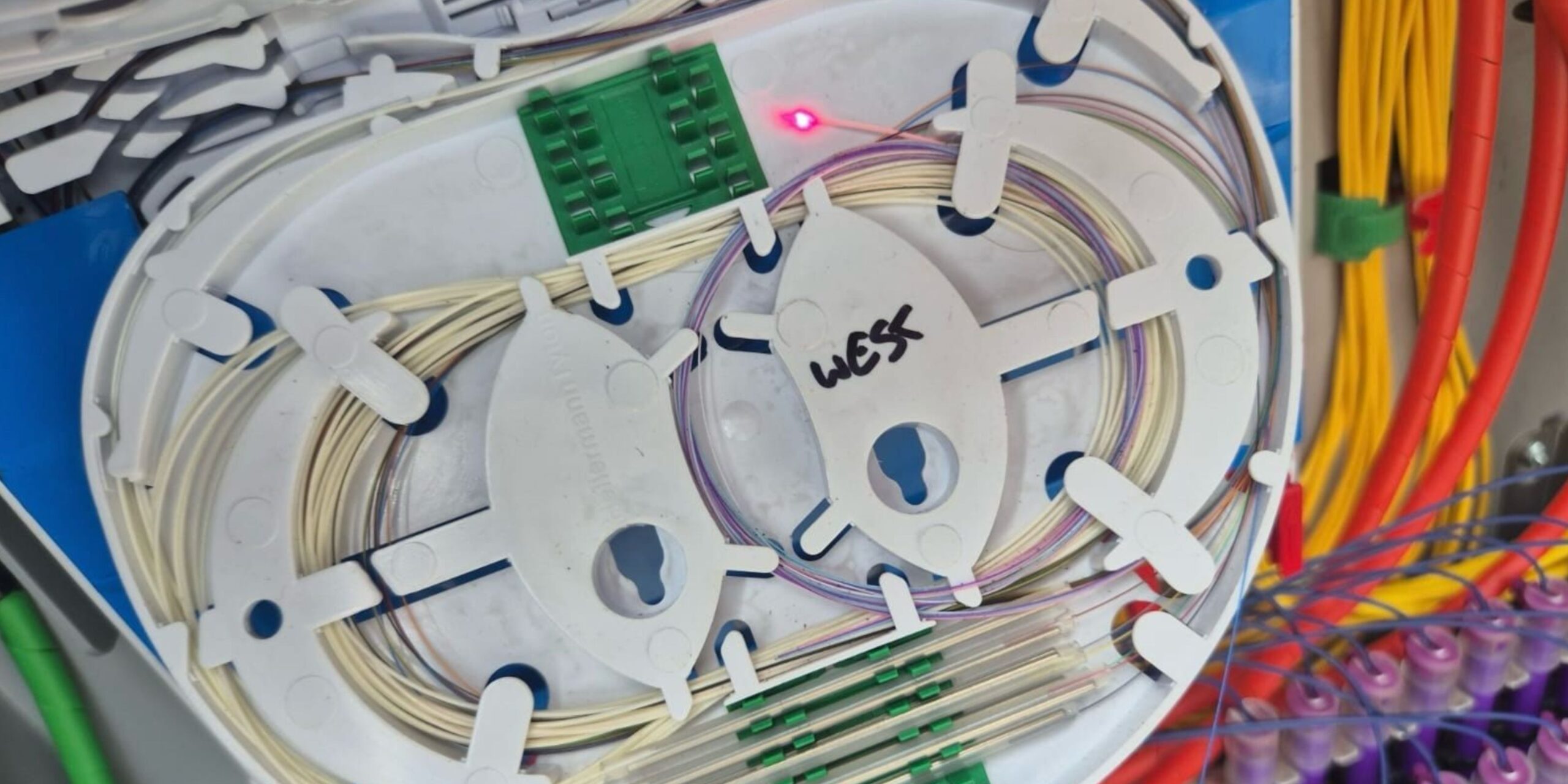 Fibre optic cable installation